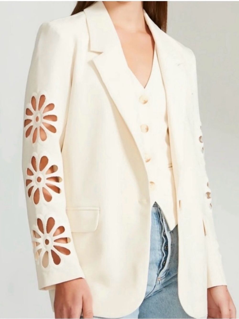 BB Dakota by Steve Madden Cream Blazer with Floral Cutout Sleeves S